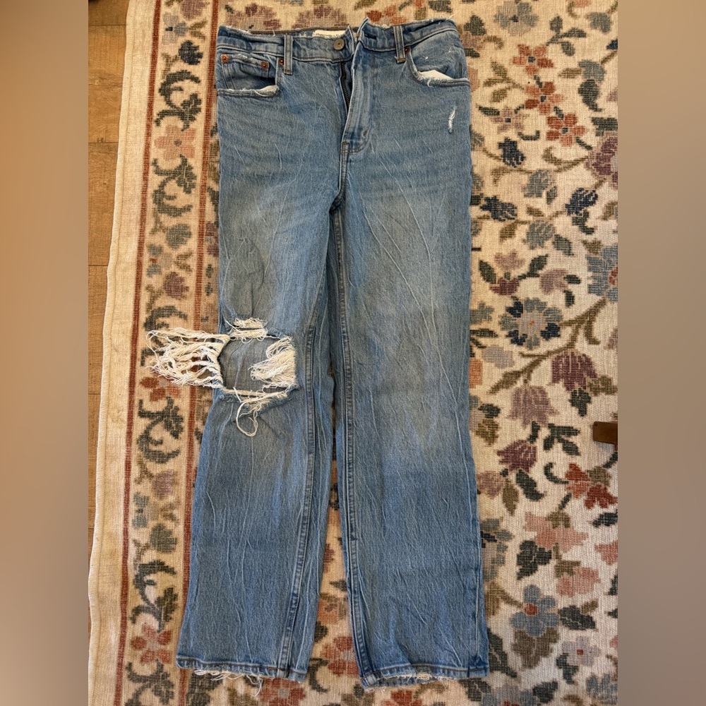 Abercrombie & Fitch The 90s Straight Ultra High Rise